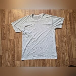 lululemon athletica men's short sleeve tee in light gray